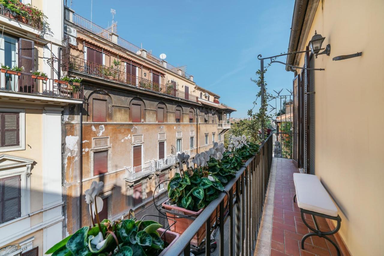 Bmga L Viapaola43 Palace Luxury Penthouse 2bdr Rom