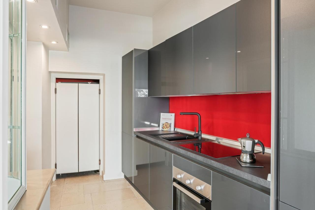Bmga L Viapaola43 Palace Luxury Penthouse 2bdr *