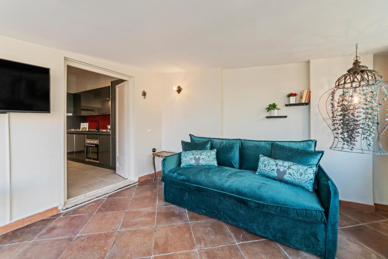 Bmga L Viapaola43 Palace Luxury Penthouse 2bdr Rome