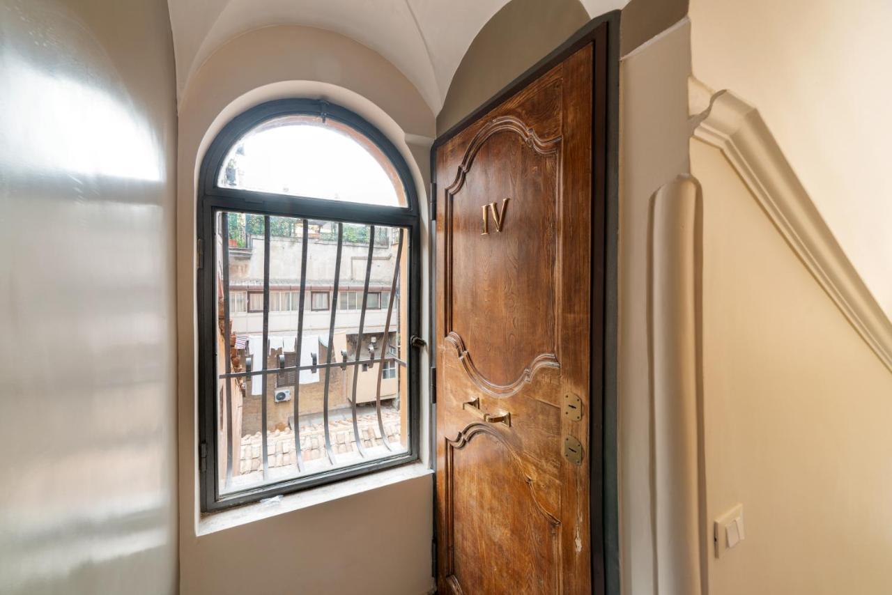 Bmga L Viapaola43 Palace Luxury Penthouse 2bdr Apartment Rome