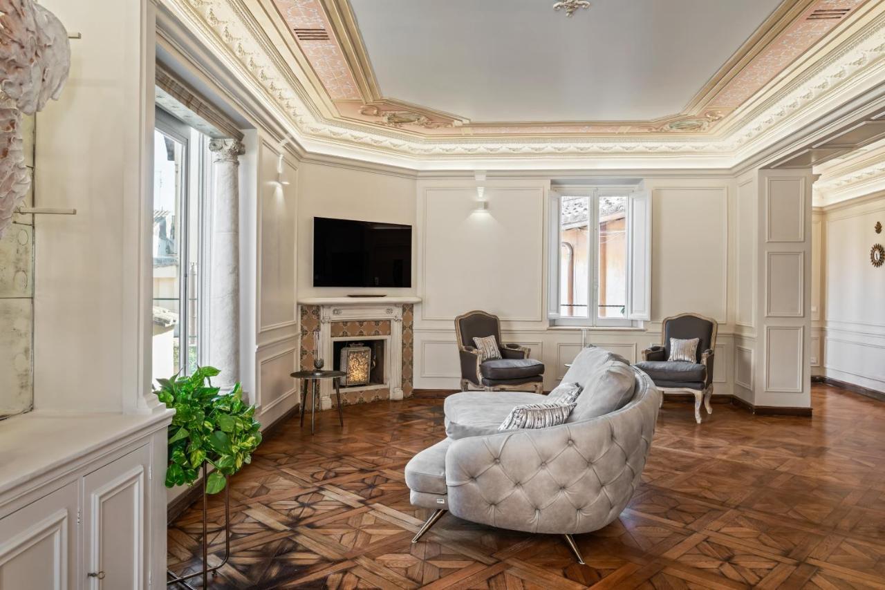 Bmga L Viapaola43 Palace Luxury Penthouse 2bdr Apartment Rome